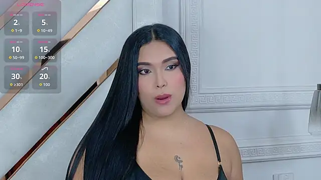 Kendall-Moll online show from 06-17-26, 02:18