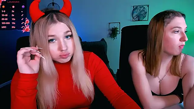 Snapshot of juli_kisss chatting on 02-08-25, 08:21 juli kisss online show from 02-08-25, 08:21