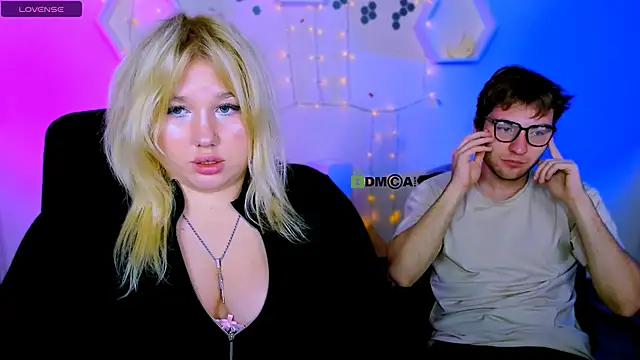 Snapshot of juli_kisss chatting on 11-07-25, 01:27 juli kisss online show from 11-07-25, 01:27