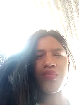 Snapshot of Little_Pau_Dirty chatting on 12-11-24, 11:51 Little Pau Dirty online show from 12-11-24, 11:51