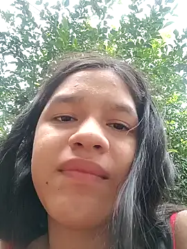 Snapshot of Little_Pau_Dirty chatting on 12-24-24, 12:22 Little Pau Dirty online show from 12-24-24, 12:22