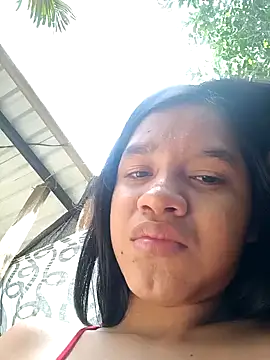 Snapshot of Little_Pau_Dirty chatting on 12-24-24, 03:26 Little Pau Dirty online show from 12-24-24, 03:26