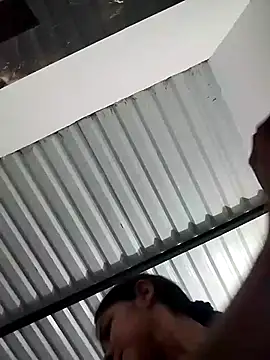 Snapshot of Little_Pau_Dirty chatting on 01-08-25, 11:21 Little Pau Dirty online show from 01-08-25, 11:21