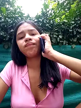 Snapshot of Little_Pau_Dirty chatting on 01-15-25, 02:56 Little Pau Dirty online show from 01-15-25, 02:56