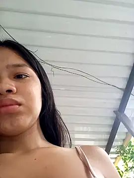 Snapshot of Little_Pau_Dirty chatting on 01-28-25, 12:11 Little Pau Dirty online show from 01-28-25, 12:11