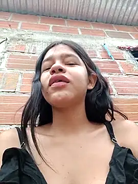 Snapshot of Little_Pau_Dirty chatting on 10-14-25, 12:50 Little Pau Dirty online show from 10-14-25, 12:50