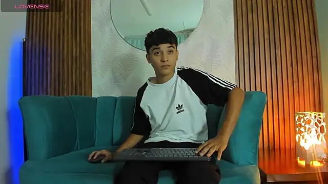 Austin Cardieff online show from 01-11-25, 01:27