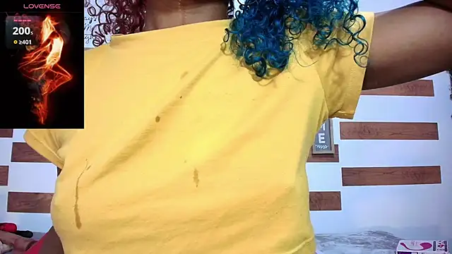 Snapshot of sofia_fer chatting on 10-03-25, 02:41 sofia fer online show from 10-03-25, 02:41