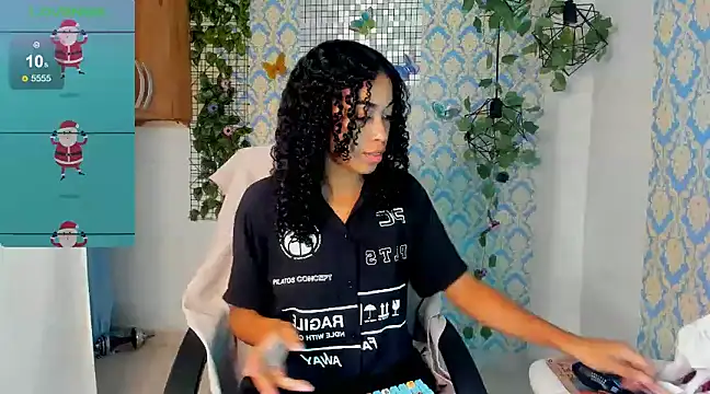 sasha fox00 online show from 12-13-24, 06:16