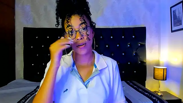 sasha fox00 online show from 01-17-25, 04:15