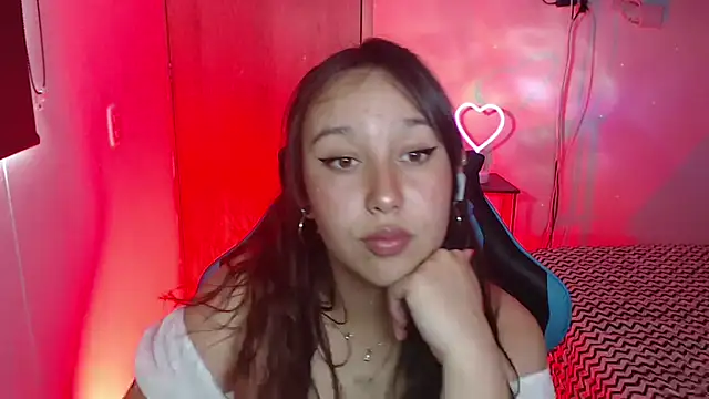 Skarlet Adams28 online show from 03-26-26, 08:36