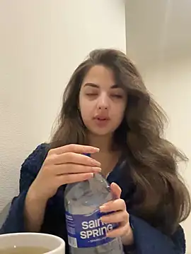 Snapshot of CharleneWoods chatting on 01-10-25, 04:54 CharleneWoods online show from 01-10-25, 04:54