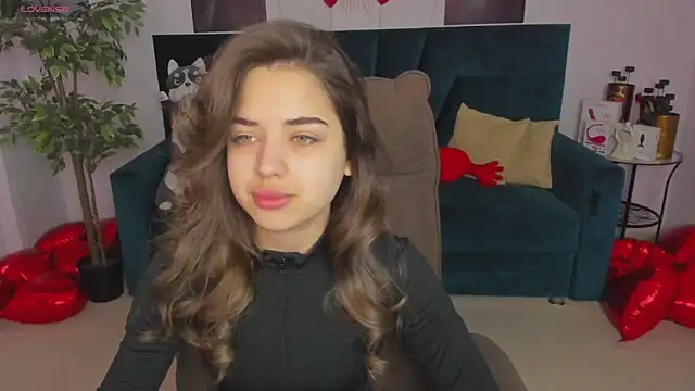 Snapshot of CharleneWoods chatting on 02-11-25, 04:33 CharleneWoods online show from 02-11-25, 04:33