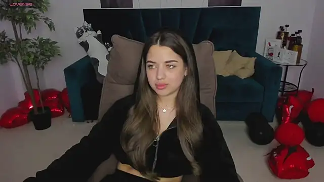 Snapshot of CharleneWoods chatting on 03-02-25, 11:50 CharleneWoods online show from 03-02-25, 11:50