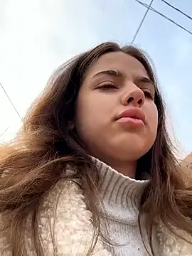 CharleneWoods online show from 10-21-25, 05:08