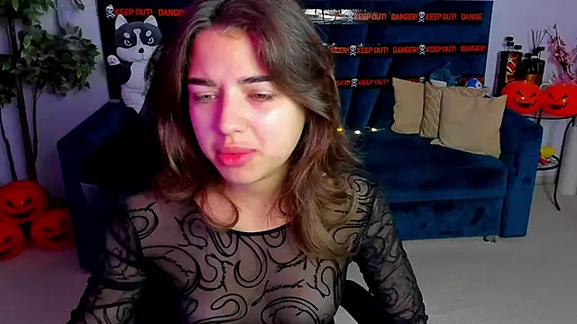 CharleneWoods online show from 11-01-25, 05:53