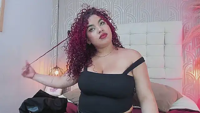 Snapshot of LeylaRangel chatting on 03-23-25, 03:54 LeylaRangel online show from 03-23-25, 03:54
