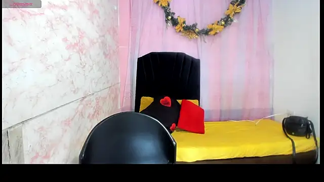 Snapshot of Brunette_sasha chatting on 04-18-26, 12:53 Brunette sasha online show from 04-18-26, 12:53