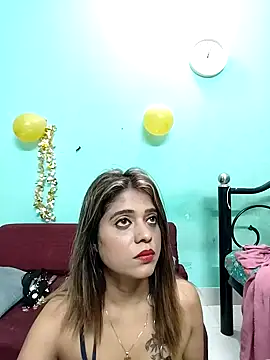 Snapshot of Somee77 chatting on 01-03-25, 06:35 Somee77 online show from 01-03-25, 06:35