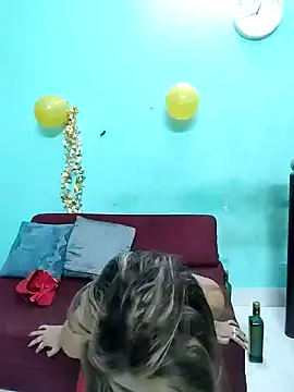 Snapshot of Somee77 chatting on 01-04-25, 07:13 Somee77 online show from 01-04-25, 07:13