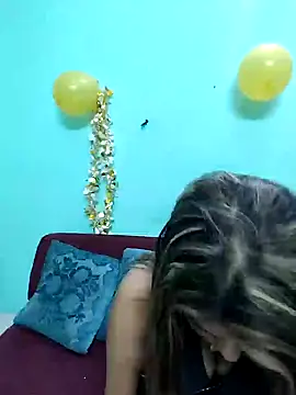 Snapshot of Somee77 chatting on 01-05-25, 04:48 Somee77 online show from 01-05-25, 04:48