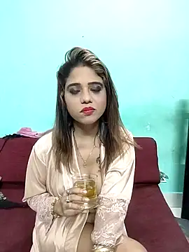 Snapshot of Somee77 chatting on 01-29-25, 06:39 Somee77 online show from 01-29-25, 06:39