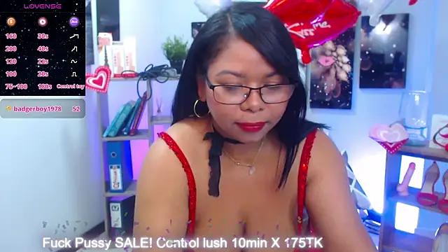 Snapshot of Keilathompson chatting on 02-14-25, 01:51 Keilathompson online show from 02-14-25, 01:51