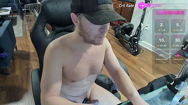 Snapshot of aaron_s_x chatting on 01-08-25, 01:53 aaron s x online show from 01-08-25, 01:53