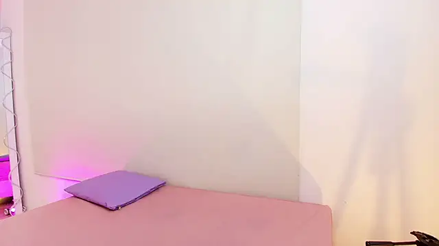 Brendda tay online show from 02-27-25, 09:43