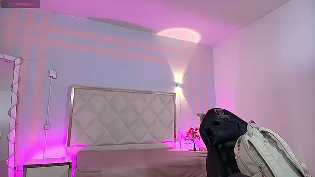 Snapshot of Brendda_tay chatting on 02-14-26, 03:25 Brendda tay online show from 02-14-26, 03:25