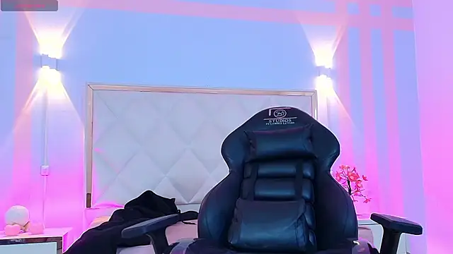 Snapshot of Brendda_tay chatting on 02-24-26, 03:04 Brendda tay online show from 02-24-26, 03:04