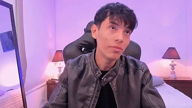 Snapshot of alexandersawyer chatting on 11-12-25, 12:38 alexandersawyer online show from 11-12-25, 12:38