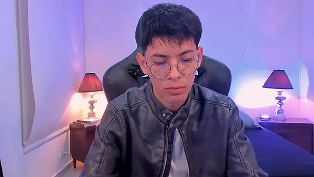 Snapshot of alexandersawyer chatting on 11-14-25, 12:48 alexandersawyer online show from 11-14-25, 12:48