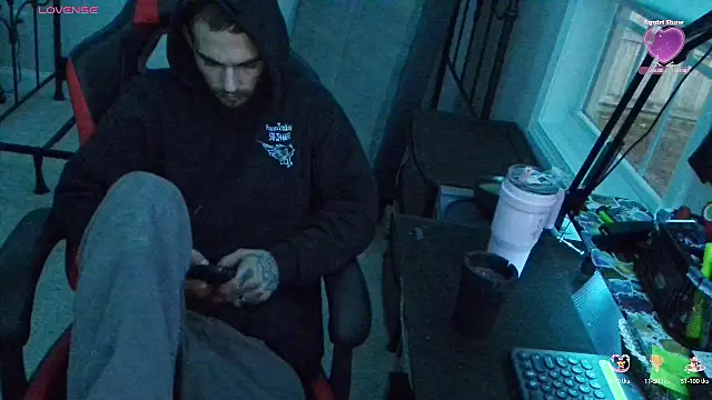 Snapshot of XMeF10 chatting on 02-14-25, 10:58 XMeF10 online show from 02-14-25, 10:58