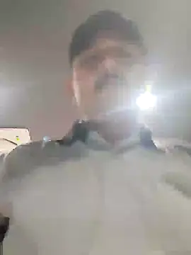 Snapshot of Akhil3290 chatting on 01-09-25, 03:44 Akhil3290 online show from 01-09-25, 03:44