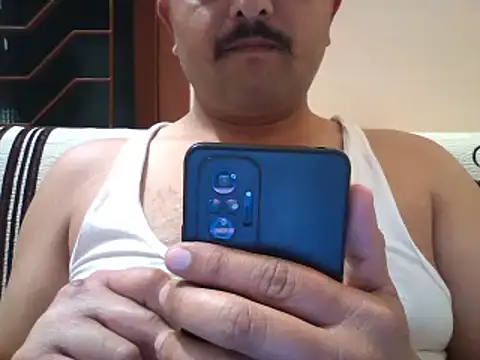 Snapshot of Akhil3290 chatting on 03-23-26, 04:44 Akhil3290 online show from 03-23-26, 04:44