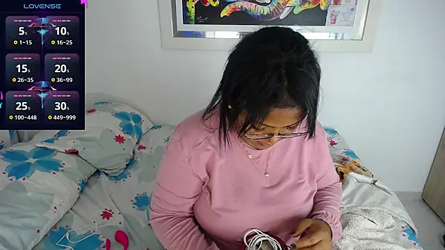 miajoseph  online show from 02-21-25, 04:40