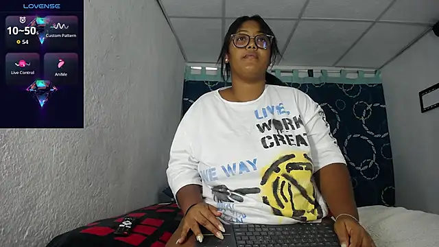 Snapshot of miajoseph_ chatting on 05-05-26, 03:03 miajoseph online show from 05-05-26, 03:03