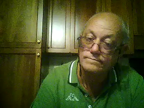 Snapshot of gianbragallini chatting on 09-15-25, 10:10 gianbragallini online show from 09-15-25, 10:10