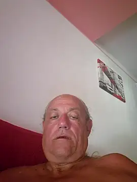 Snapshot of gianbragallini chatting on 08-07-26, 12:07 gianbragallini online show from 08-07-26, 12:07
