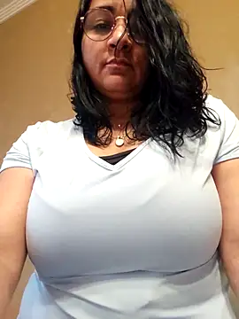 paulinaDiaz1 online show from 05-02-26, 04:56