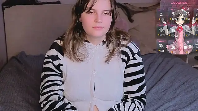 Snapshot of Ruyjin_Choi chatting on 10-27-25, 10:30 Ruyjin Choi online show from 10-27-25, 10:30