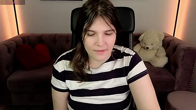 Ruyjin Choi online show from 02-08-26, 11:02