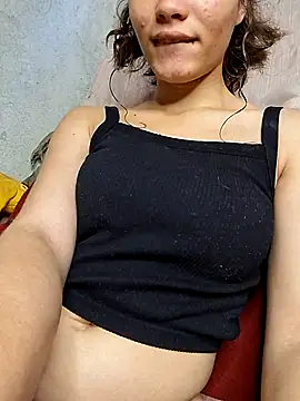 Snapshot of HelenHoltz chatting on 09-09-25, 01:43 HelenHoltz online show from 09-09-25, 01:43