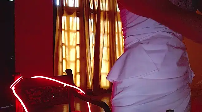 Snapshot of angelbel1 chatting on 03-04-25, 05:21 angelbel1 online show from 03-04-25, 05:21