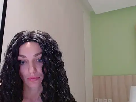 Snapshot of angelbel1 chatting on 09-12-25, 09:15 angelbel1 online show from 09-12-25, 09:15