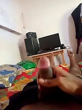 Snapshot of Cute_boleh chatting on 03-07-25, 05:40 Cute boleh online show from 03-07-25, 05:40