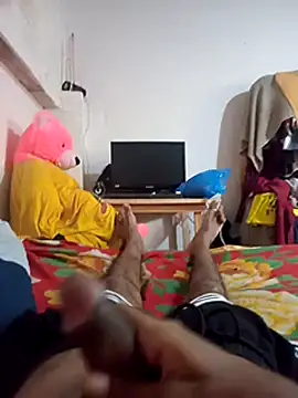 Snapshot of Cute_boleh chatting on 03-11-25, 02:10 Cute boleh online show from 03-11-25, 02:10