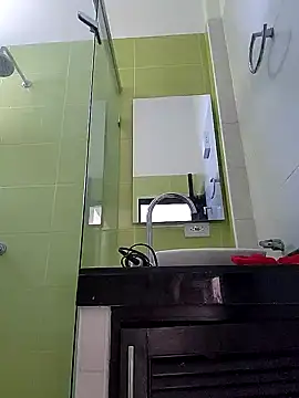 Snapshot of Alicia_barbie chatting on 01-22-25, 12:06 Alicia barbie online show from 01-22-25, 12:06