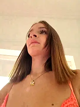 Snapshot of Alicia_barbie chatting on 03-02-25, 01:38 Alicia barbie online show from 03-02-25, 01:38